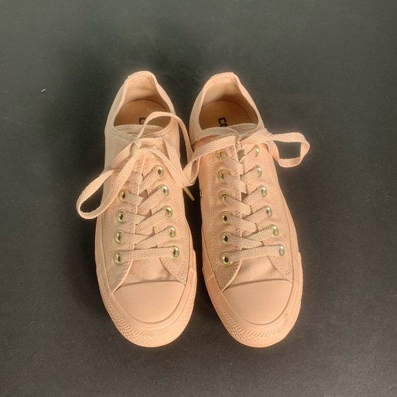 converse dusty rose